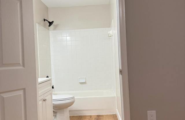 1061 GARDENVIEW LOOP