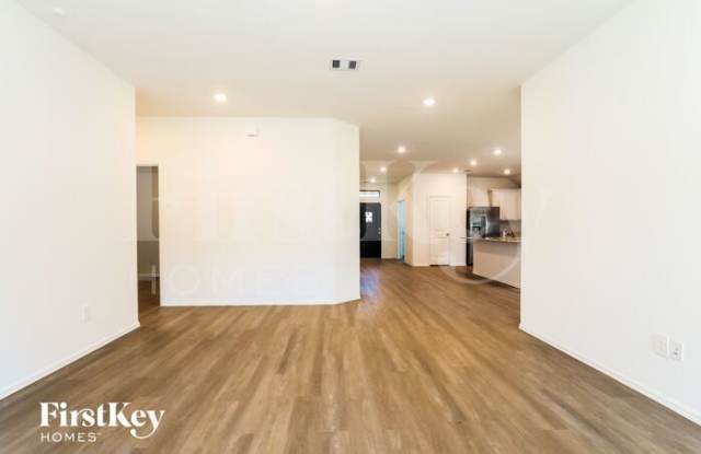 932 Pickering Oak Row