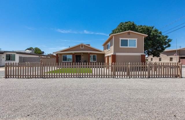 475 E 12TH Street - 475 East 12th Street, Florence, AZ 85132