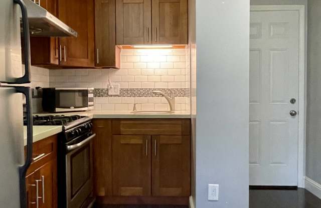 Photo of 429 Kains Avenue