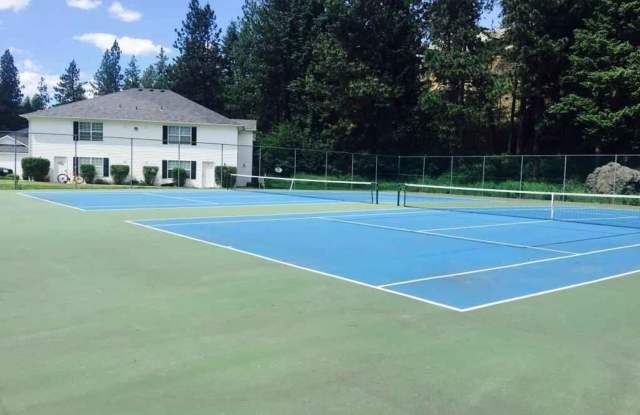 8206 Ridgewood Dr #3