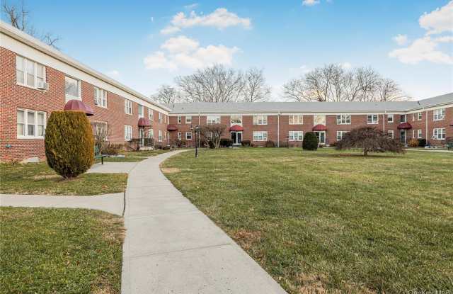 15 Winchester Avenue unit: 1B