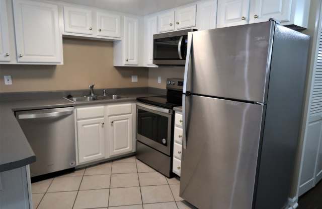 ST. CHRISTOPHER CONDOMINIUMS, UNIT 104