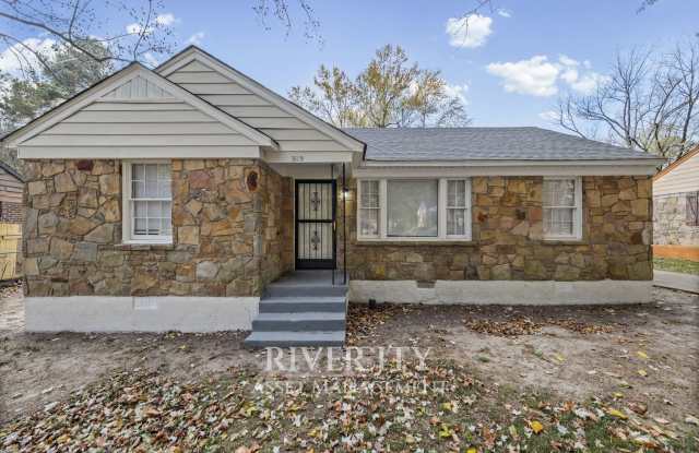 Photo of 3115 Signal Street