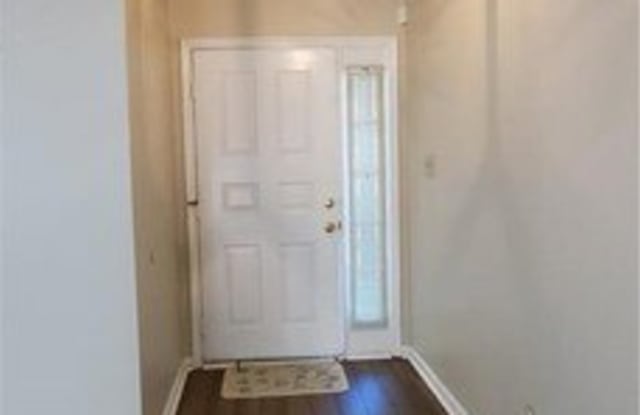 5020 Cypress Point Circle