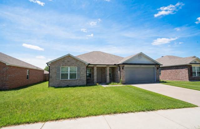 Large 4 Bedroom Home!