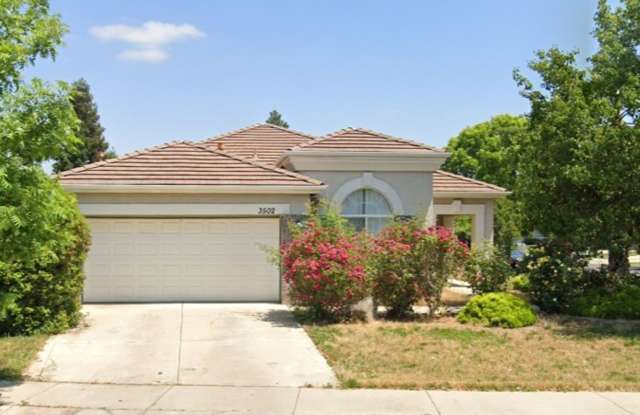 3502 St. Andrews