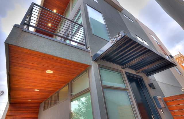 Luxury Modern Contemporary 3 Bedroom 3.5 Bathroom Home in "SOSA" District/ Downtown OKC