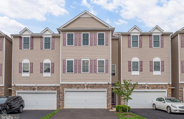 191 SADDLEBROOK DR - 191 Saddlebrook Dr, Bucks County, PA 19020