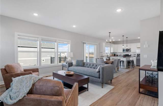 13118 Isetta Circle NE