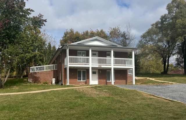 Photo of Newly renovated 3 Bedroom 2.5 Bathroom Home located in Kingsport, TN