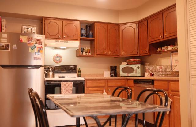 360 East Northwood Avenue