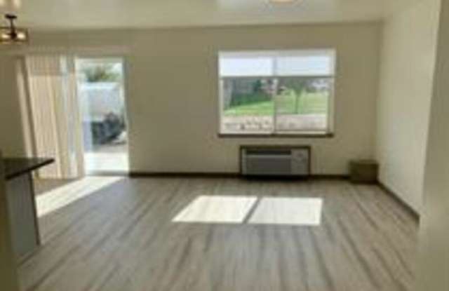 3375 Blackbird Way - 4