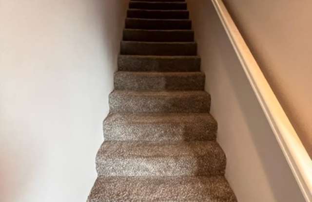 Nederland Ave Townhomes