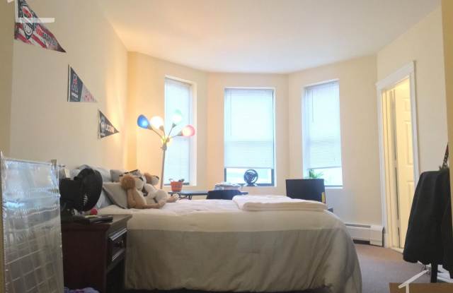 Photo of 837 Beacon St #205 Boston MA 02215