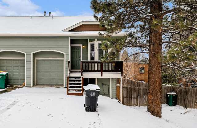 Photo of Fully renovated 3 bed/ 2.5 bath duplex in Casle Rock!!
