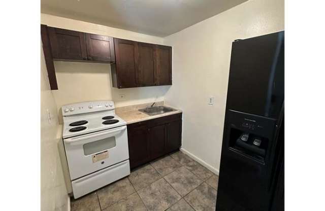 Photo of 830 NW 70 ST #3