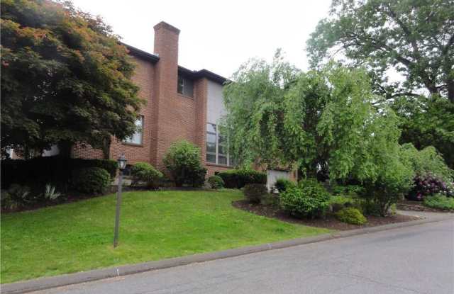 Photo of 211 Highland Ave