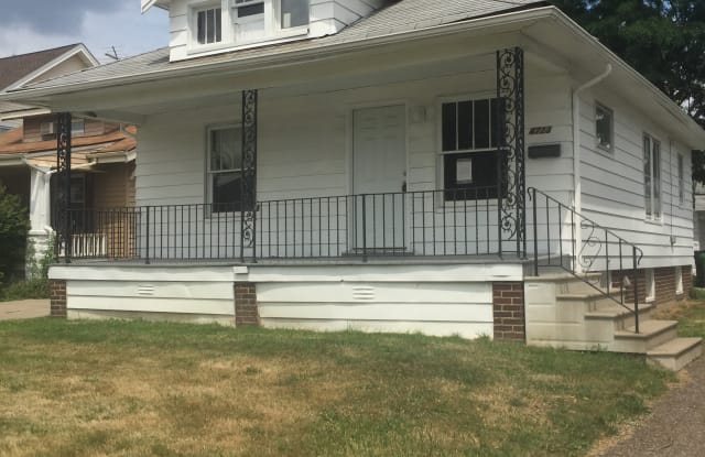 4723 E 94th St - 4723 East 94th Street, Garfield Heights, OH 44125