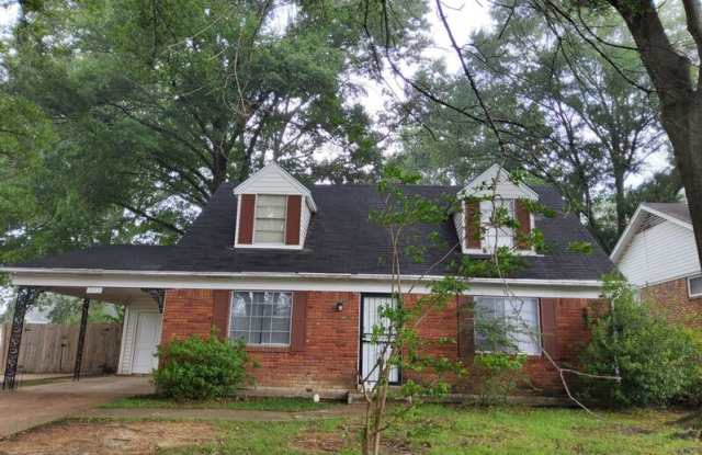 3573 Hanna Dr