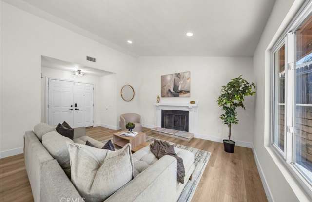 29589 Mira Loma Drive