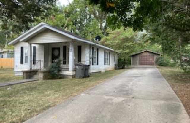 1404 S. 7th St.