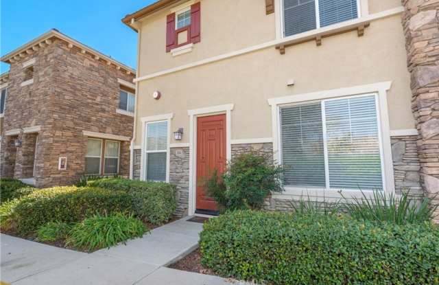 Canyon Hills 3 Bedroom Condo for rent