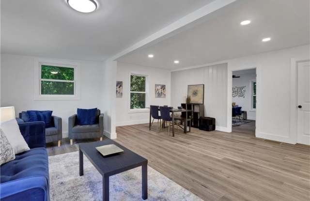 2466 Old Hapeville Road SW