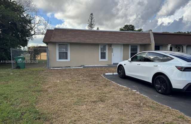 Photo of 19354 NW 28th Ct