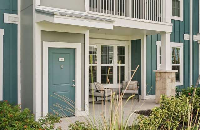 Springs at West Port