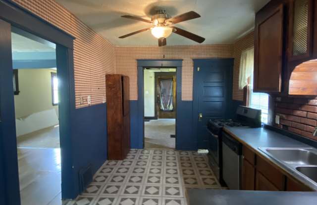 523 New Castle Ave