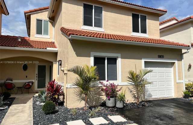 17835 SW 10th Ct