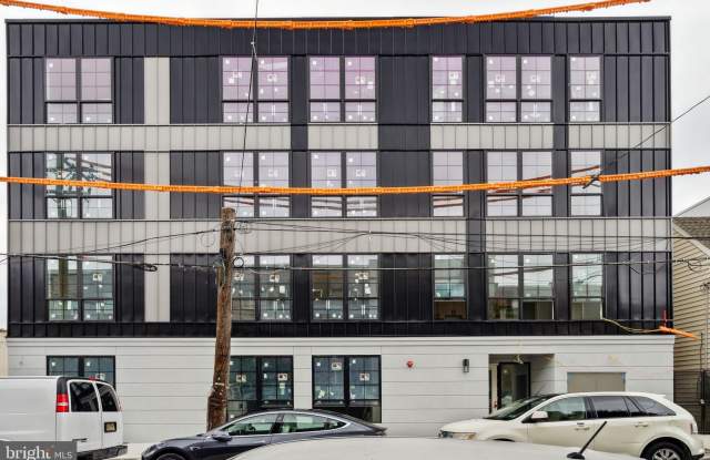 Photo of 1112-16 E BERKS Street unit: 301