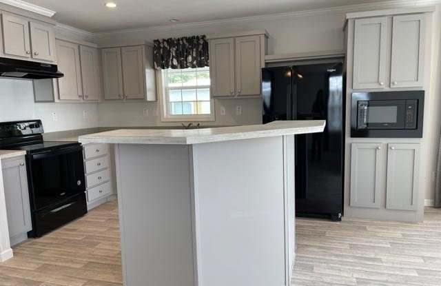 7435 Granada Avenue, #3