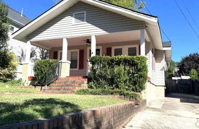 1827 Mecklenburg Avenue