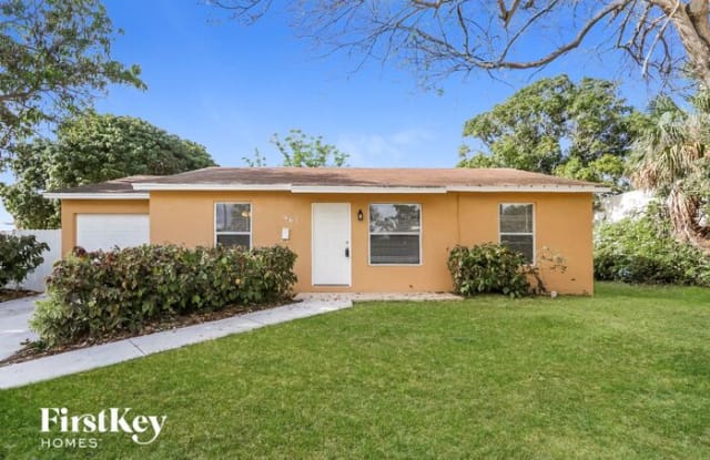 967 38th Street - 967 38th Street, West Palm Beach, FL 33407