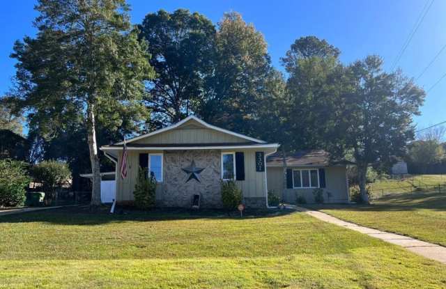 4 Bedroom, 2 Bath Opelika Rental