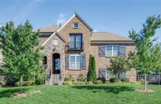 1009 Avery Trace Cir, E - 1009 Avery Trace Circle, Hendersonville, TN 37075