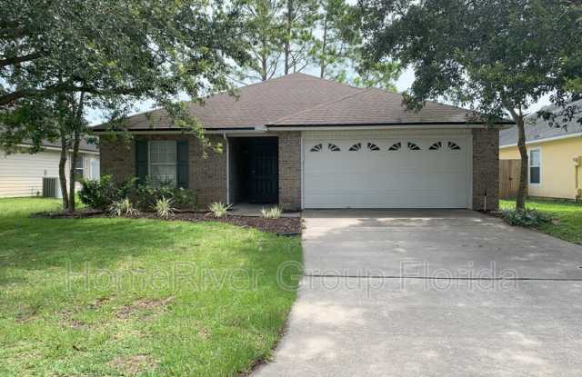 1101 Maple Ln