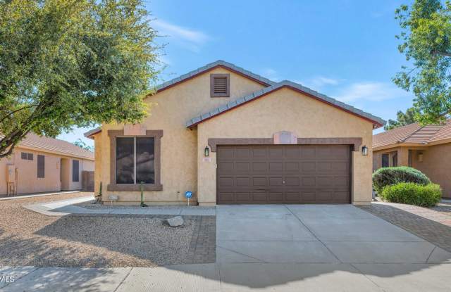 Photo of 303 N KIMBERLEE Way