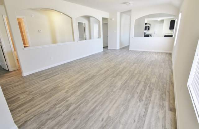 13810 Winding Path Lane