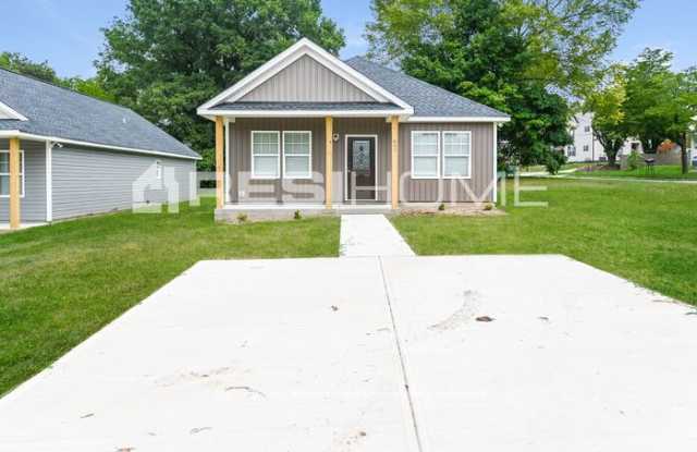 841 7th Street