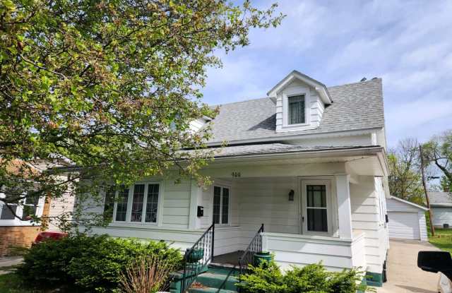 Cute home, BSU AREA - $1500 - 900 West Marsh Street, Muncie, IN 47303