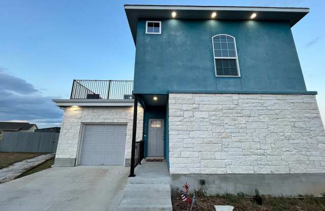 Photo of Charming 4BR House in Del Valle