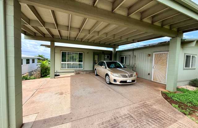 Beautiful Single Family Home (3Bedrooms/2Baths) in Makakilo!