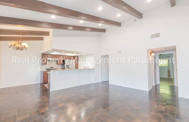 Don't miss out! 2 Bed 2 bath ready to go!