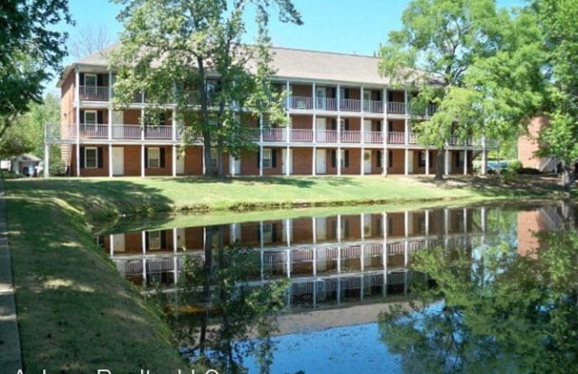 Lakewood Commons 146 East University Drive - A108 - 146 East University Drive, Auburn, AL 36832