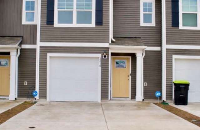 3222 Lobelia Ln