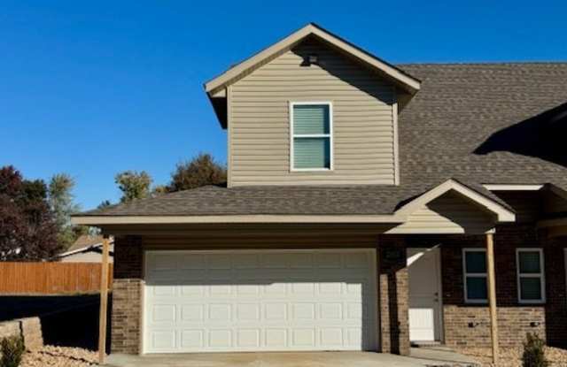 Photo of 2811 W Mockingbird Ln