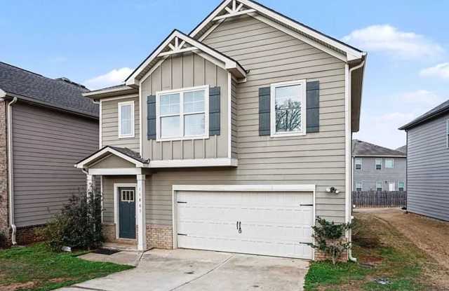 Room in 4 Bedroom Home at Brightside Pkwy